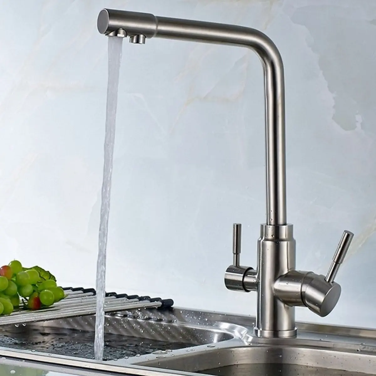 Fabia 3 way Mixer Tap hot/cold water flowing